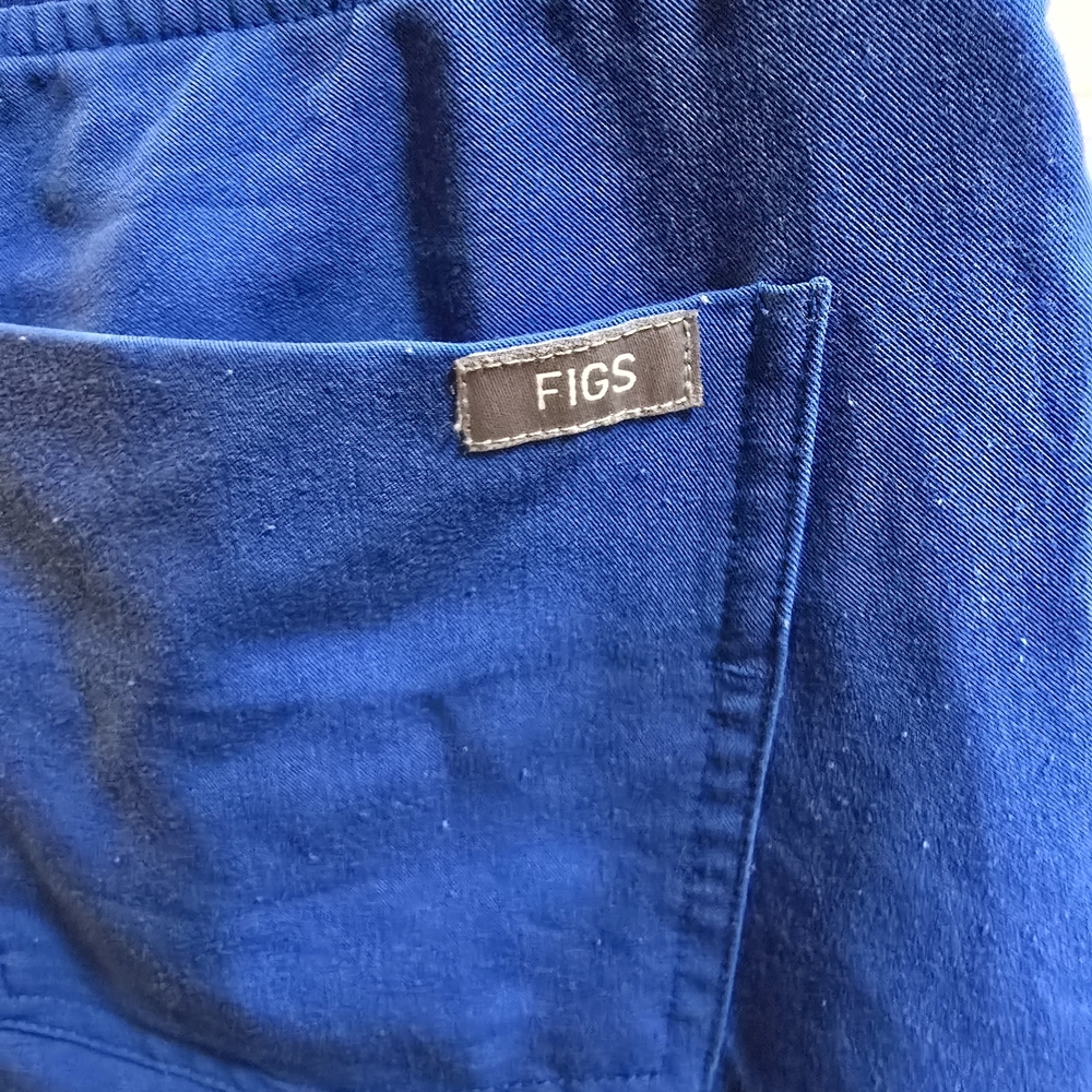 Figs Womens Vibrant Blue Scrub Joggers - Picture 10 of 10